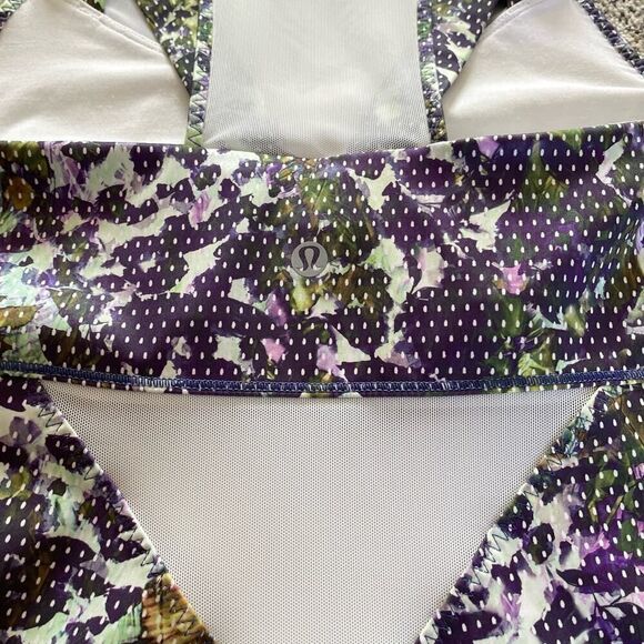 Lululemon Running In The City Mesh Floral Tank Top - Size: 6 - Picture 9 of 10